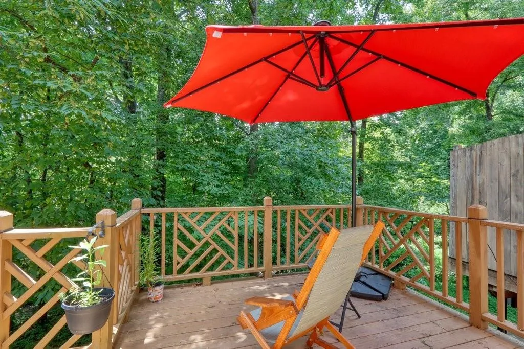 3 Carrington Way, Atlanta, Georgia 30328, 3 Bedrooms Bedrooms, ,2 BathroomsBathrooms,Residential,Sold,3 Carrington Way,7083151