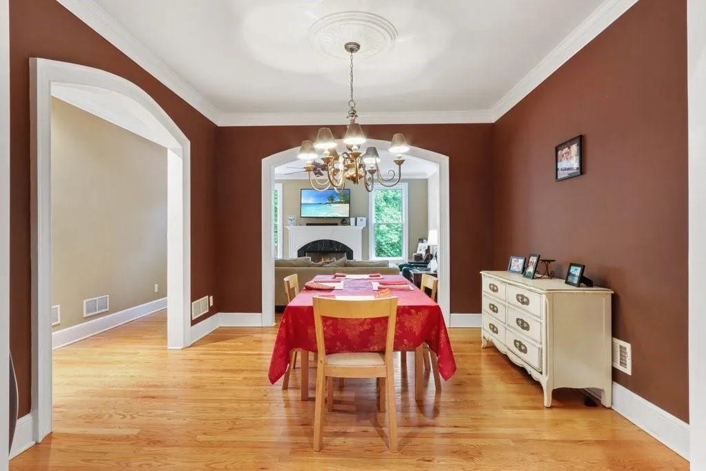 3 Carrington Way, Atlanta, Georgia 30328, 3 Bedrooms Bedrooms, ,2 BathroomsBathrooms,Residential,Sold,3 Carrington Way,7083151