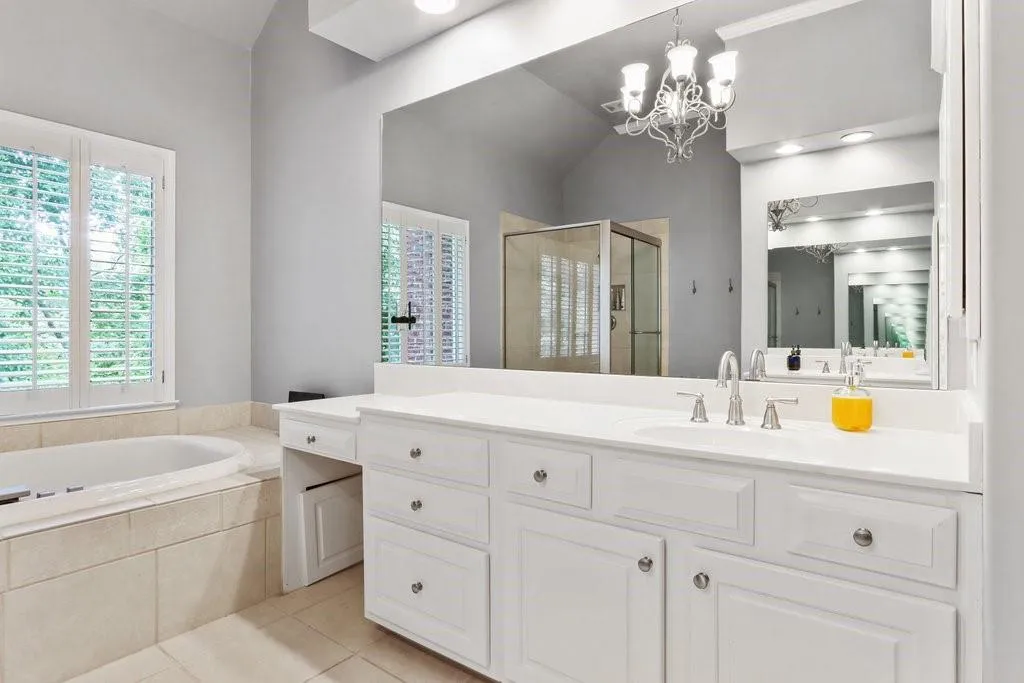 3 Carrington Way, Atlanta, Georgia 30328, 3 Bedrooms Bedrooms, ,2 BathroomsBathrooms,Residential,Sold,3 Carrington Way,7083151