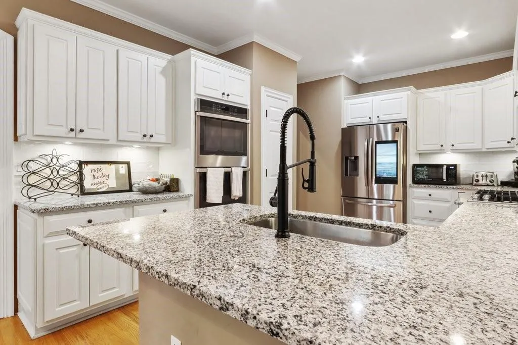 3 Carrington Way, Atlanta, Georgia 30328, 3 Bedrooms Bedrooms, ,2 BathroomsBathrooms,Residential,Sold,3 Carrington Way,7083151