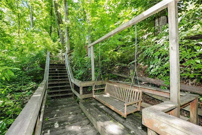 140 Habersham Waters Court, Sandy Springs, Georgia 30350, 5 Bedrooms Bedrooms, ,5 BathroomsBathrooms,Residential,Sold,140 Habersham Waters Court,6645027