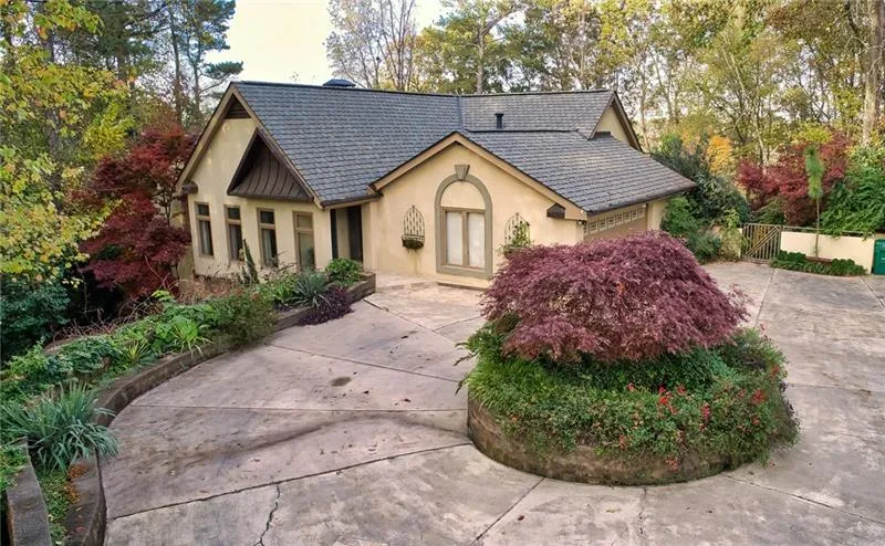 140 Habersham Waters Court, Sandy Springs, Georgia 30350, 5 Bedrooms Bedrooms, ,5 BathroomsBathrooms,Residential,Sold,140 Habersham Waters Court,6645027