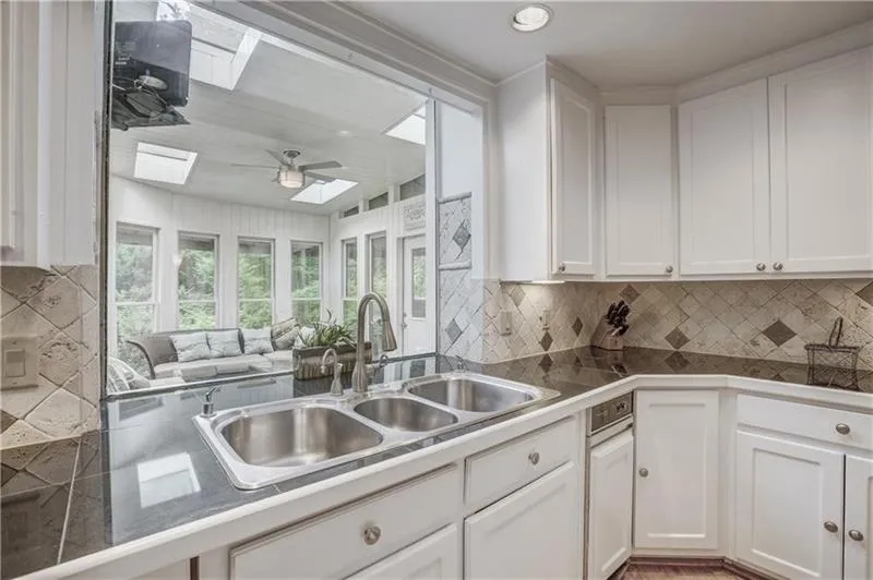 140 Habersham Waters Court, Sandy Springs, Georgia 30350, 5 Bedrooms Bedrooms, ,5 BathroomsBathrooms,Residential,Sold,140 Habersham Waters Court,6645027