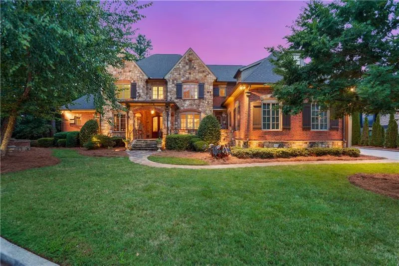 3802 Teesdale Court, Sandy Springs, Georgia 30350, 6 Bedrooms Bedrooms, ,7 BathroomsBathrooms,Residential,Sold,3802 Teesdale Court,6958909