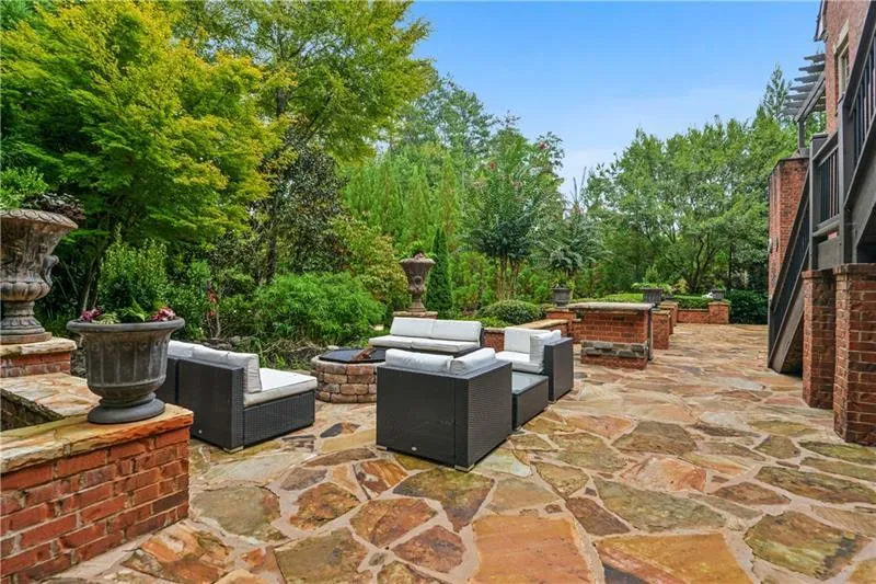 3802 Teesdale Court, Sandy Springs, Georgia 30350, 6 Bedrooms Bedrooms, ,7 BathroomsBathrooms,Residential,Sold,3802 Teesdale Court,6958909