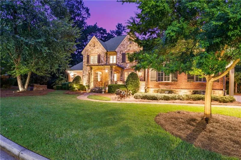 3802 Teesdale Court, Sandy Springs, Georgia 30350, 6 Bedrooms Bedrooms, ,7 BathroomsBathrooms,Residential,Sold,3802 Teesdale Court,6958909