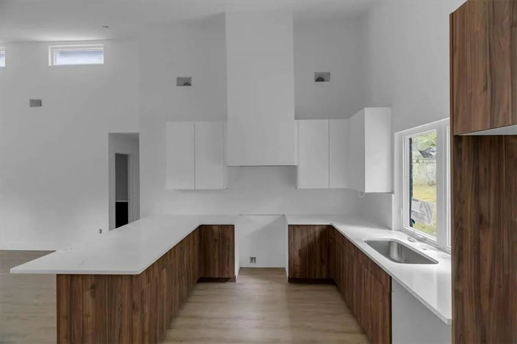 998 Lookout Avenue Nw, Atlanta, Georgia 30318, 3 Bedrooms Bedrooms, ,2 BathroomsBathrooms,Residential,For Sale,998 Lookout Avenue Nw,7586320