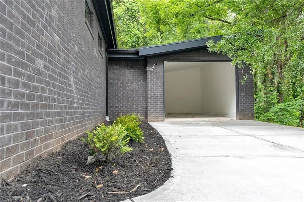 998 Lookout Avenue Nw, Atlanta, Georgia 30318, 3 Bedrooms Bedrooms, ,2 BathroomsBathrooms,Residential,For Sale,998 Lookout Avenue Nw,7586320