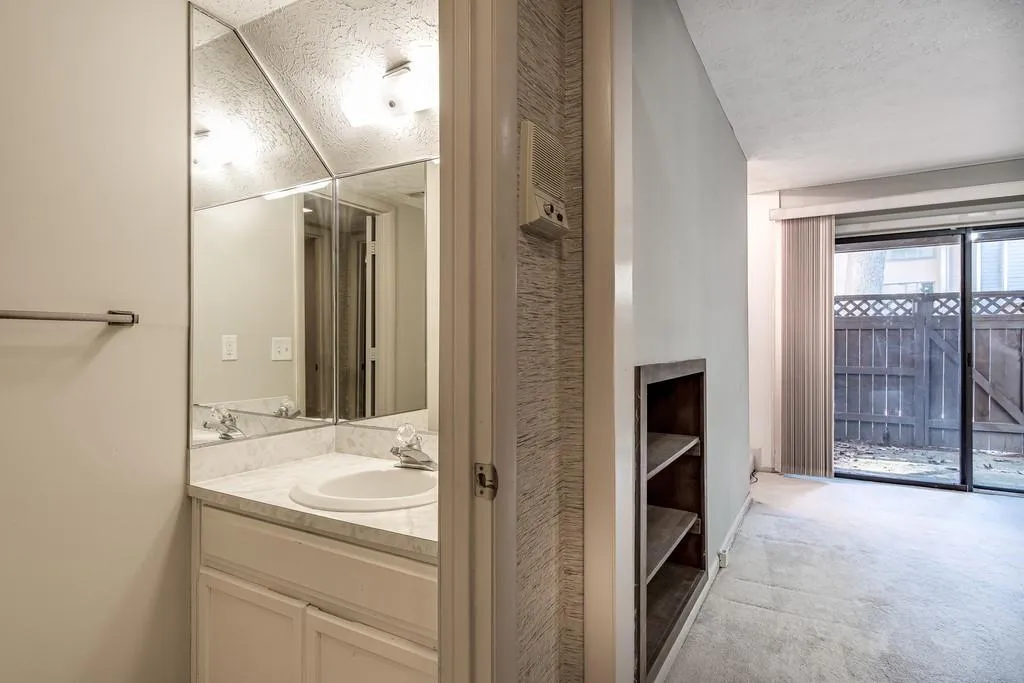 504 Sutters Point Ne, Sandy Springs, Georgia 30328, 3 Bedrooms Bedrooms, ,3 BathroomsBathrooms,Residential,Sold,504 Sutters Point Ne,6803452