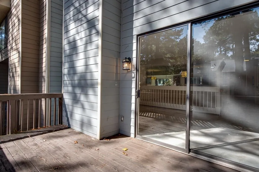 504 Sutters Point Ne, Sandy Springs, Georgia 30328, 3 Bedrooms Bedrooms, ,3 BathroomsBathrooms,Residential,Sold,504 Sutters Point Ne,6803452