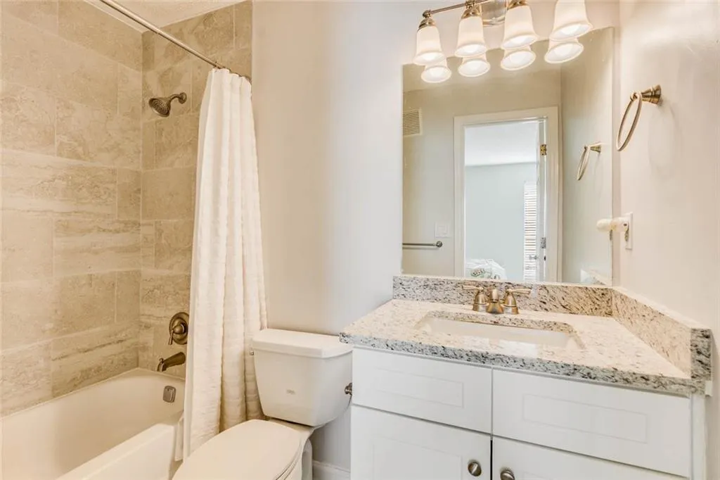 118 Granville Court Unit 118, Sandy Springs, Georgia 30328, 2 Bedrooms Bedrooms, ,2 BathroomsBathrooms,Residential,Sold,118 Granville Court Unit 118,6975897