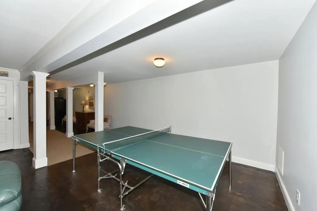 135 Stewart Drive, Atlanta, Georgia 30342, 4 Bedrooms Bedrooms, ,3 BathroomsBathrooms,Residential,Sold,135 Stewart Drive,5923466