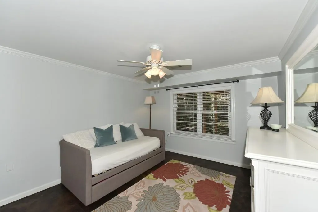135 Stewart Drive, Atlanta, Georgia 30342, 4 Bedrooms Bedrooms, ,3 BathroomsBathrooms,Residential,Sold,135 Stewart Drive,5923466