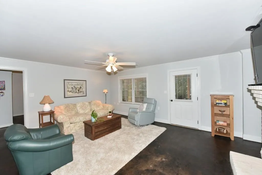 135 Stewart Drive, Atlanta, Georgia 30342, 4 Bedrooms Bedrooms, ,3 BathroomsBathrooms,Residential,Sold,135 Stewart Drive,5923466