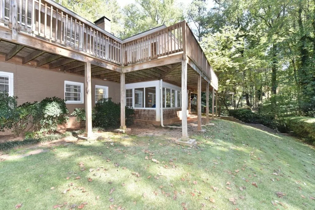 135 Stewart Drive, Atlanta, Georgia 30342, 4 Bedrooms Bedrooms, ,3 BathroomsBathrooms,Residential,Sold,135 Stewart Drive,5923466