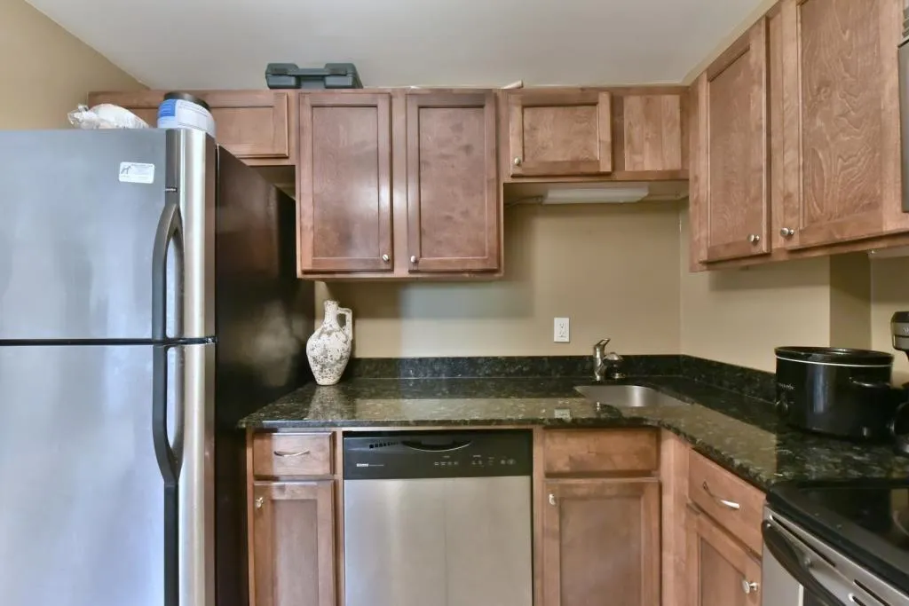 2855 Peachtree Road Ne Unit 209, Atlanta, Georgia 30305, 2 Bedrooms Bedrooms, ,2 BathroomsBathrooms,Residential,Sold,2855 Peachtree Road Ne Unit 209,5923443