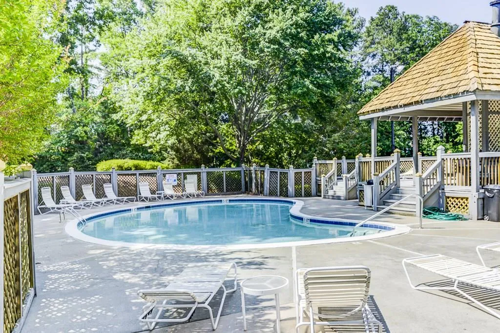 301 Hollyfax Circle Unit 301, Sandy Springs, Georgia 30328, 1 Bedroom Bedrooms, ,1 BathroomBathrooms,Residential,Sold,301 Hollyfax Circle Unit 301,5850787