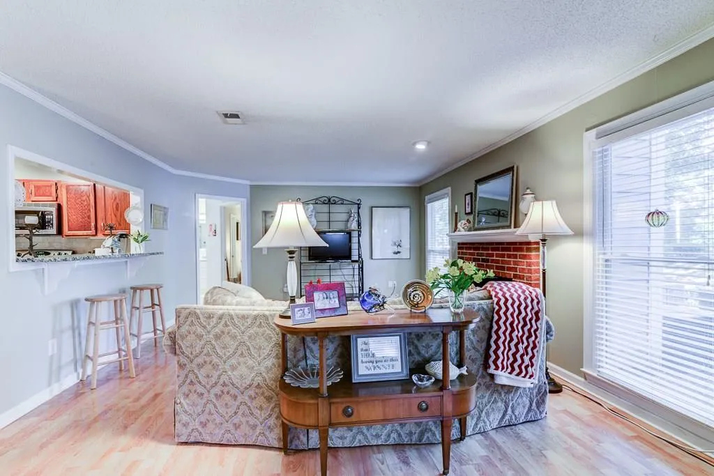 301 Hollyfax Circle Unit 301, Sandy Springs, Georgia 30328, 1 Bedroom Bedrooms, ,1 BathroomBathrooms,Residential,Sold,301 Hollyfax Circle Unit 301,5850787