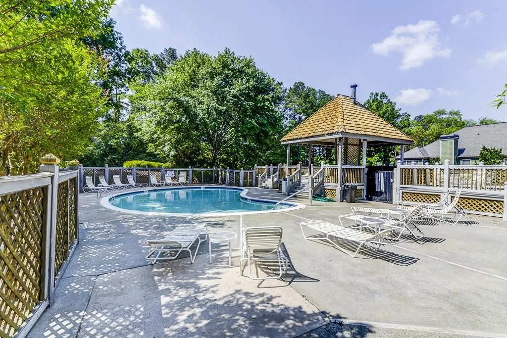 301 Hollyfax Circle Unit 301, Sandy Springs, Georgia 30328, 1 Bedroom Bedrooms, ,1 BathroomBathrooms,Residential,Sold,301 Hollyfax Circle Unit 301,5850787