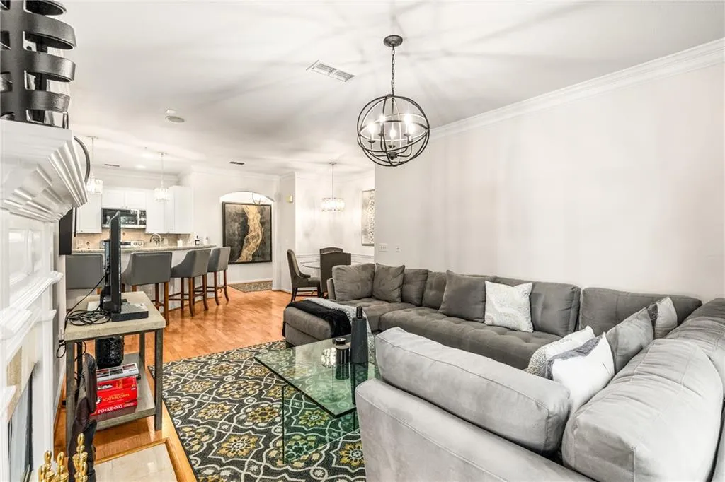 2400 Cumberland Parkway Se Unit 213, Atlanta, Georgia 30339, 2 Bedrooms Bedrooms, ,2 BathroomsBathrooms,Residential,For Sale,2400 Cumberland Parkway Se Unit 213,7654792