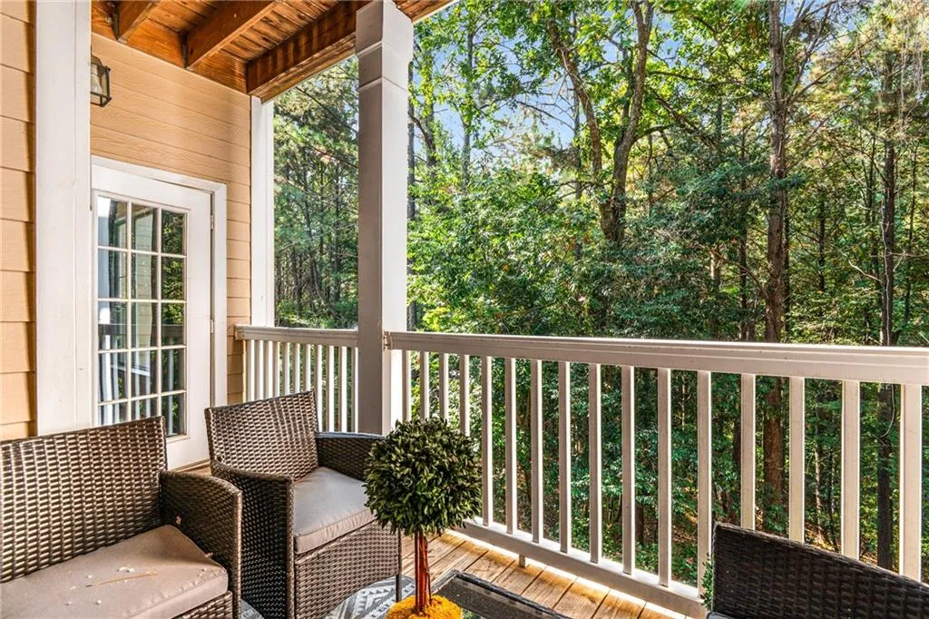 2400 Cumberland Parkway Se Unit 213, Atlanta, Georgia 30339, 2 Bedrooms Bedrooms, ,2 BathroomsBathrooms,Residential,For Sale,2400 Cumberland Parkway Se Unit 213,7654792