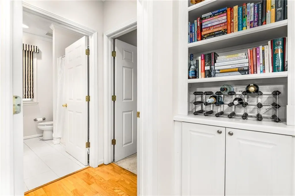 2400 Cumberland Parkway Se Unit 213, Atlanta, Georgia 30339, 2 Bedrooms Bedrooms, ,2 BathroomsBathrooms,Residential,For Sale,2400 Cumberland Parkway Se Unit 213,7654792