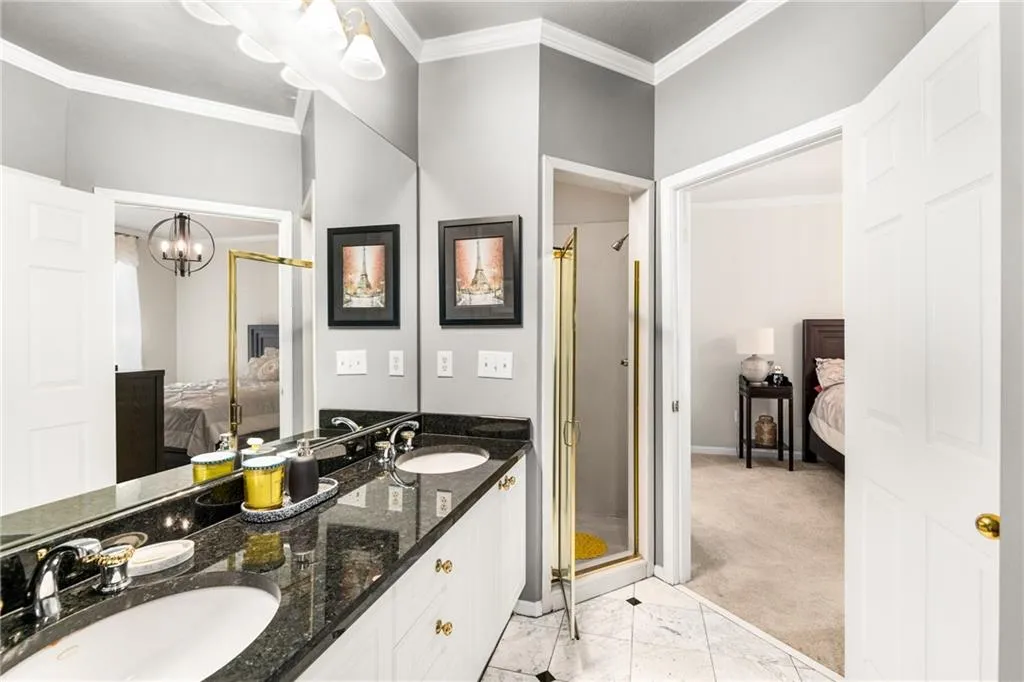 2400 Cumberland Parkway Se Unit 213, Atlanta, Georgia 30339, 2 Bedrooms Bedrooms, ,2 BathroomsBathrooms,Residential,For Sale,2400 Cumberland Parkway Se Unit 213,7654792