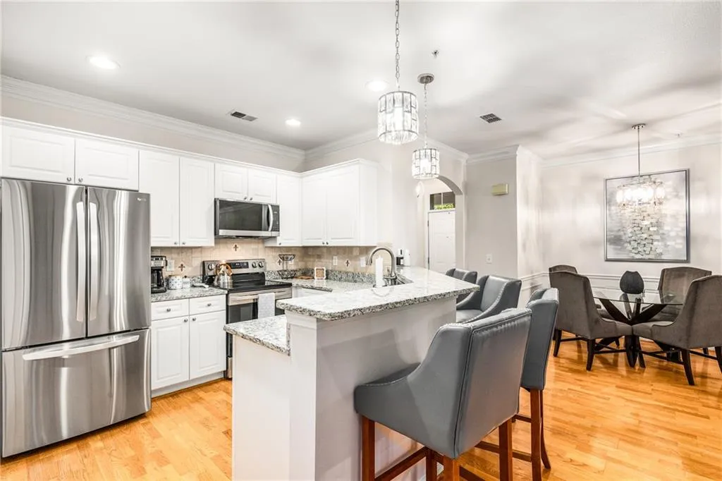 2400 Cumberland Parkway Se Unit 213, Atlanta, Georgia 30339, 2 Bedrooms Bedrooms, ,2 BathroomsBathrooms,Residential,For Sale,2400 Cumberland Parkway Se Unit 213,7654792