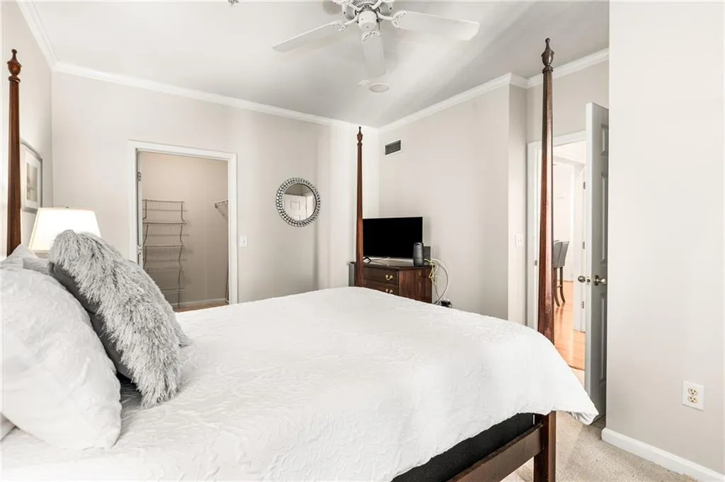 2400 Cumberland Parkway Se Unit 213, Atlanta, Georgia 30339, 2 Bedrooms Bedrooms, ,2 BathroomsBathrooms,Residential,For Sale,2400 Cumberland Parkway Se Unit 213,7654792