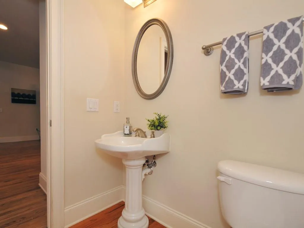 192 Mystic Court, Sandy Springs, Georgia 30342, 3 Bedrooms Bedrooms, ,3 BathroomsBathrooms,Residential,Sold,192 Mystic Court,6072015