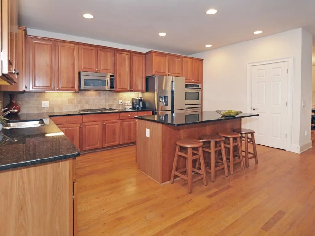 192 Mystic Court, Sandy Springs, Georgia 30342, 3 Bedrooms Bedrooms, ,3 BathroomsBathrooms,Residential,Sold,192 Mystic Court,6072015