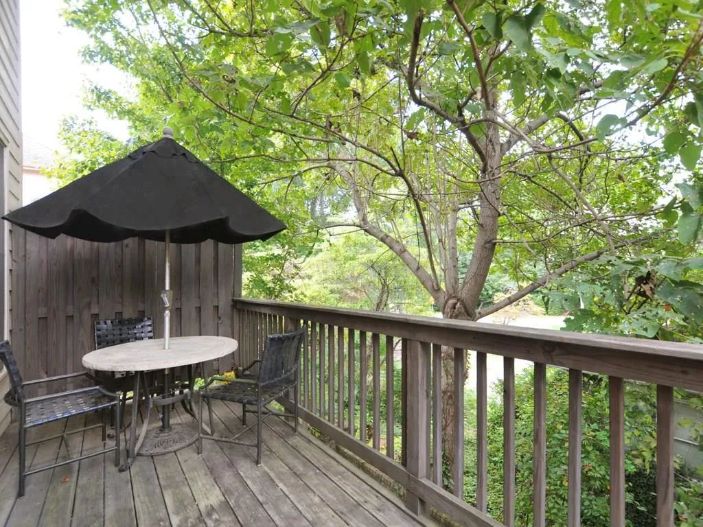 192 Mystic Court, Sandy Springs, Georgia 30342, 3 Bedrooms Bedrooms, ,3 BathroomsBathrooms,Residential,Sold,192 Mystic Court,6072015