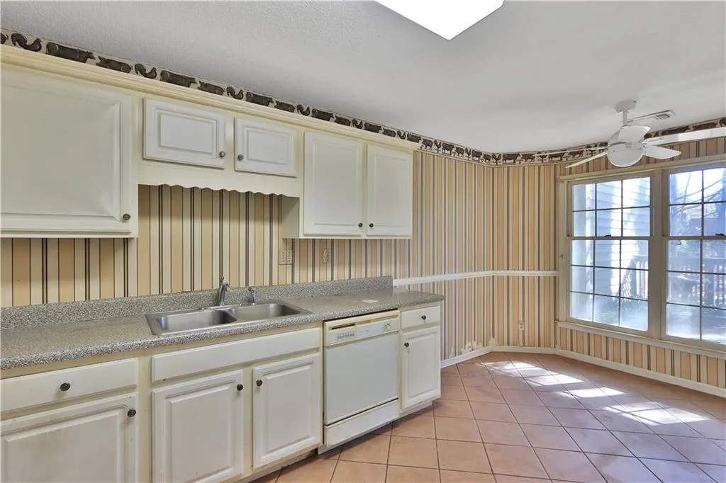 509 Garden Court, Atlanta, Georgia 30328, 3 Bedrooms Bedrooms, ,2 BathroomsBathrooms,Residential,Sold,509 Garden Court,6975808