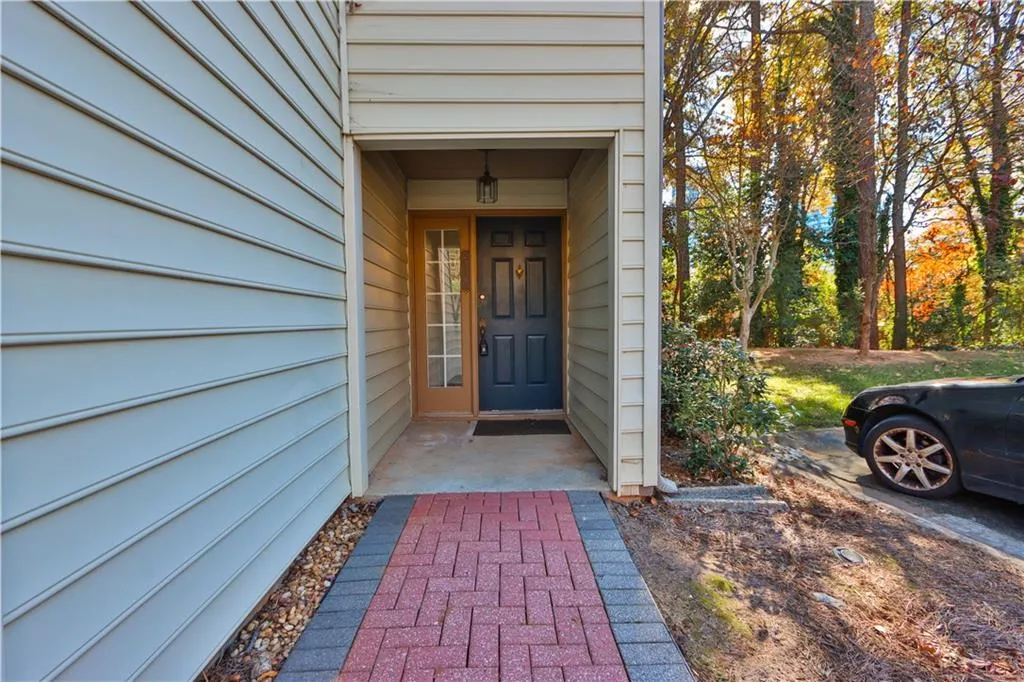 509 Garden Court, Atlanta, Georgia 30328, 3 Bedrooms Bedrooms, ,2 BathroomsBathrooms,Residential,Sold,509 Garden Court,6975808