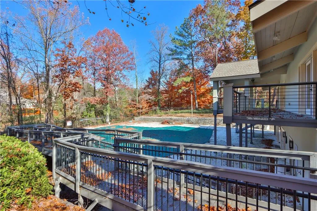 509 Garden Court, Atlanta, Georgia 30328, 3 Bedrooms Bedrooms, ,2 BathroomsBathrooms,Residential,Sold,509 Garden Court,6975808