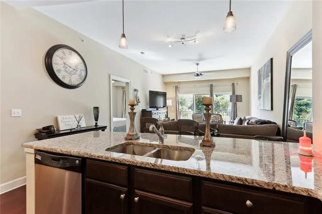 200 River Vista Unit 722, Atlanta, Georgia 30339, 1 Bedroom Bedrooms, ,1 BathroomBathrooms,Residential,Sold,200 River Vista Unit 722,7132216