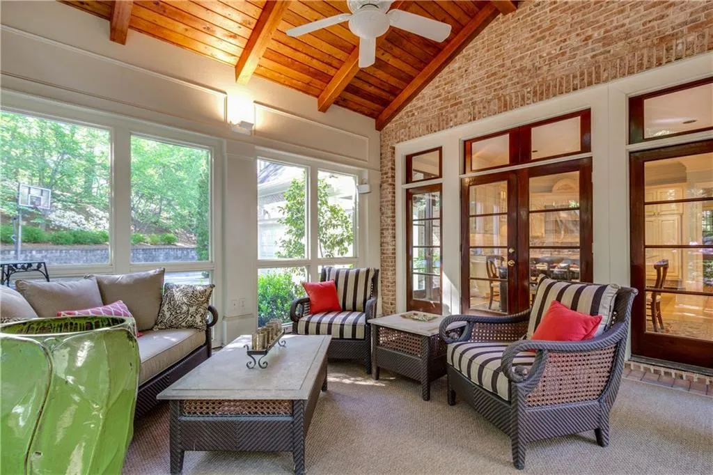 130 Parc Du Chateau, Atlanta, Georgia 30327, 5 Bedrooms Bedrooms, ,6 BathroomsBathrooms,Residential,Sold,130 Parc Du Chateau,6011871