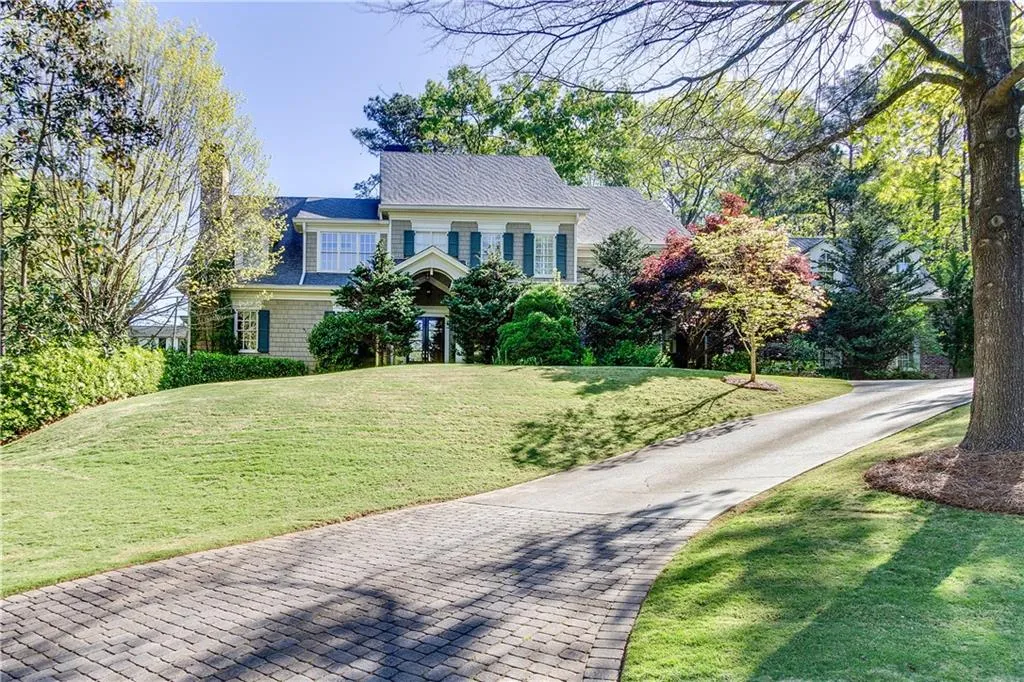 130 Parc Du Chateau, Atlanta, Georgia 30327, 5 Bedrooms Bedrooms, ,6 BathroomsBathrooms,Residential,Sold,130 Parc Du Chateau,6011871