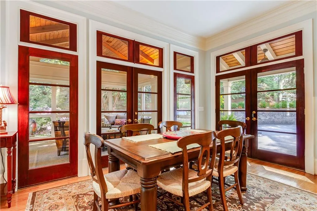 130 Parc Du Chateau, Atlanta, Georgia 30327, 5 Bedrooms Bedrooms, ,6 BathroomsBathrooms,Residential,Sold,130 Parc Du Chateau,6011871