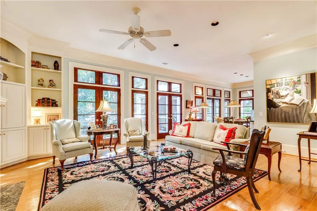 130 Parc Du Chateau, Atlanta, Georgia 30327, 5 Bedrooms Bedrooms, ,6 BathroomsBathrooms,Residential,Sold,130 Parc Du Chateau,6011871