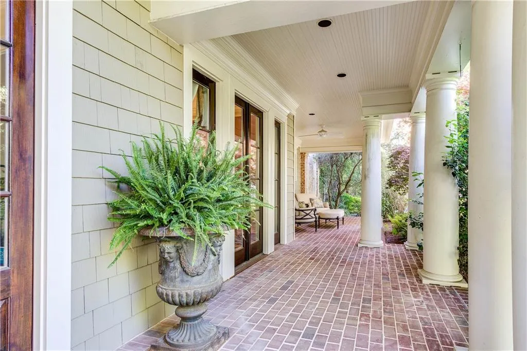 130 Parc Du Chateau, Atlanta, Georgia 30327, 5 Bedrooms Bedrooms, ,6 BathroomsBathrooms,Residential,Sold,130 Parc Du Chateau,6011871