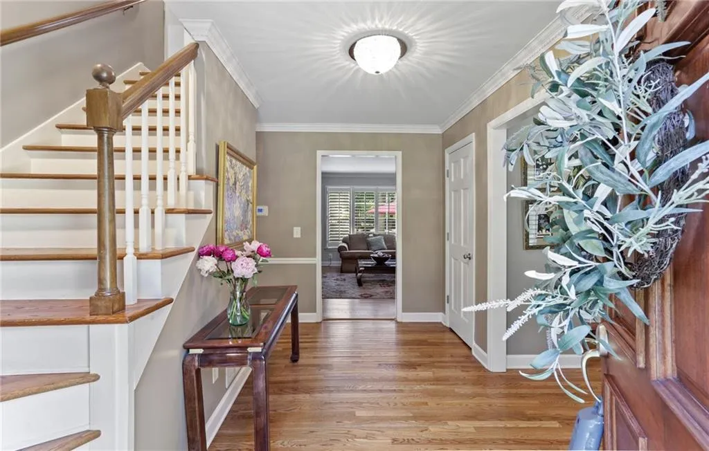 5015 Spalding Drive, Sandy Springs, Georgia 30350, 4 Bedrooms Bedrooms, ,2 BathroomsBathrooms,Residential,Sold,5015 Spalding Drive,6899450