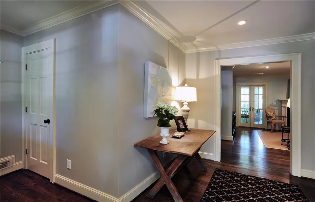 560 Highbrook Drive Ne, Atlanta, Georgia 30342, 4 Bedrooms Bedrooms, ,3 BathroomsBathrooms,Residential,Sold,560 Highbrook Drive Ne,5703064
