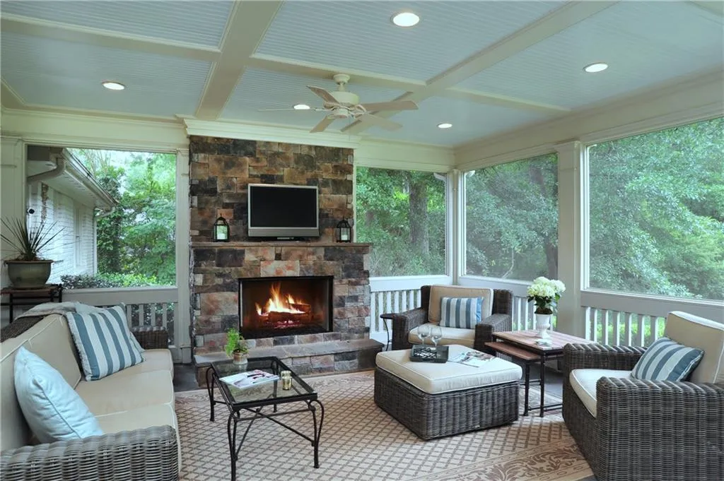 560 Highbrook Drive Ne, Atlanta, Georgia 30342, 4 Bedrooms Bedrooms, ,3 BathroomsBathrooms,Residential,Sold,560 Highbrook Drive Ne,5703064