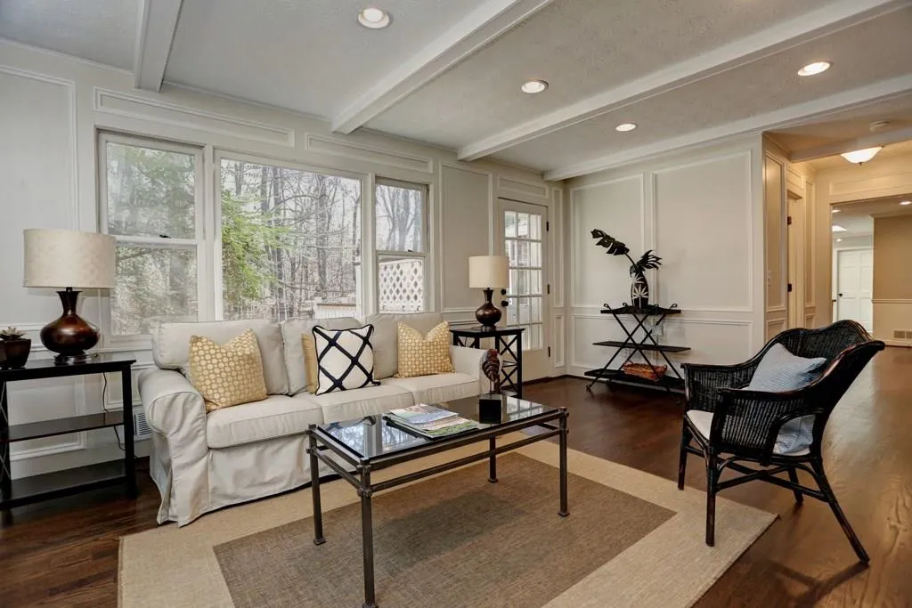 5475 Shiver Summit, Atlanta, Georgia 30342, 5 Bedrooms Bedrooms, ,2 BathroomsBathrooms,Residential,Sold,5475 Shiver Summit,5790015