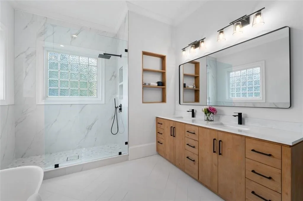 Gorgeous spa-like features including soaking tub & large walk-in shower