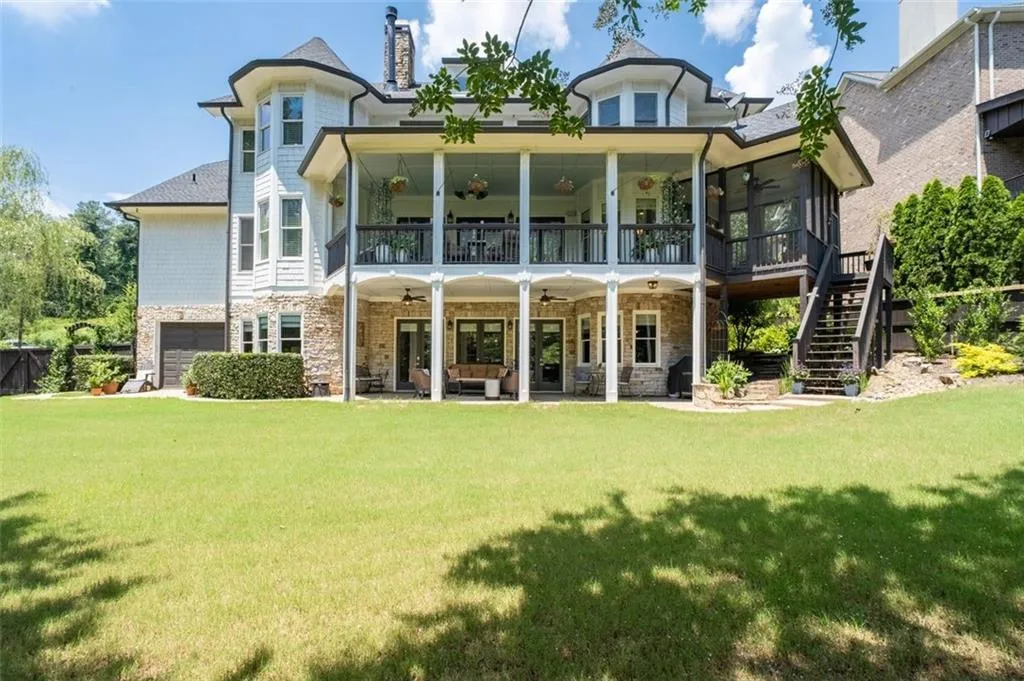 Yes! A flat, fenced backyard with room for a pool!