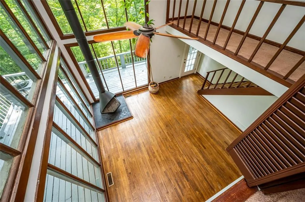 185 N Mill Court, Sandy Springs, Georgia 30328, 5 Bedrooms Bedrooms, ,3 BathroomsBathrooms,Residential,Sold,185 N Mill Court,6914361