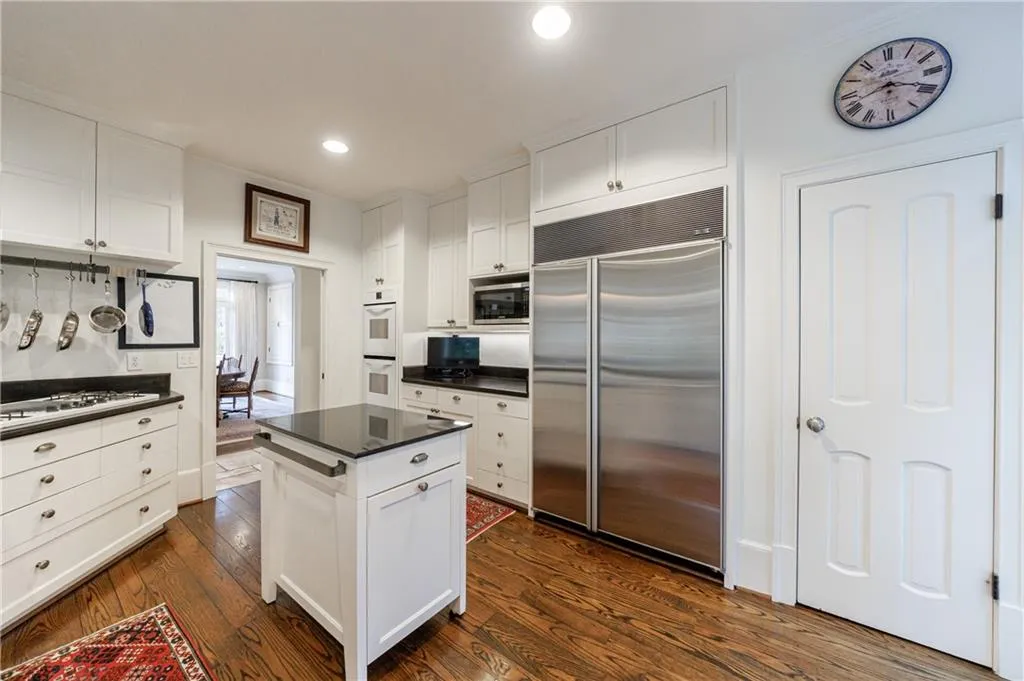 3302 W Andrews Drive Nw, Atlanta, Georgia 30305, 6 Bedrooms Bedrooms, 0 ,4 BathroomsBathrooms,Residential,For Sale,3302 W Andrews Drive Nw,7701865