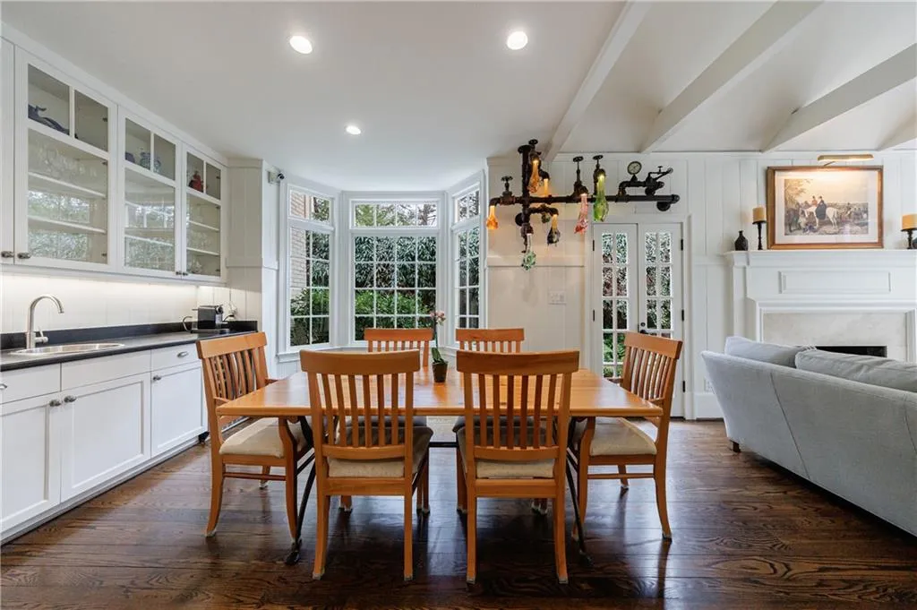3302 W Andrews Drive Nw, Atlanta, Georgia 30305, 6 Bedrooms Bedrooms, 0 ,4 BathroomsBathrooms,Residential,For Sale,3302 W Andrews Drive Nw,7701865